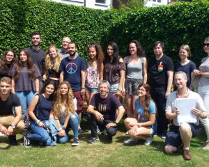 Herr Duelli bei der Überreichung der Abschlusszertifikate in Brighton (BSC) (2018/2019, Brighton) Herr Duelli bei der Überreichung der Abschlusszertifikate in Brighton (BSC) (2018/2019, Brighton)