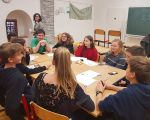 Gruppenarbeit mit Jugendlichen (2019/2020 Graz/Österreich) Gruppenarbeit mit Jugendlichen (2019/2020 Graz/Österreich)