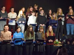 Der Schulchor des Scharnhorstgymnasiums Der Schulchor in Aktion: Musikalisches Mosaik 2020