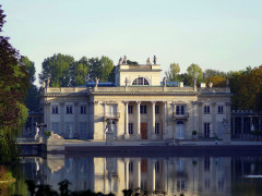 Bad König Denkmal bei Warschau (Foto: Arcaion, Pixabay) Bad König Denkmal bei Warschau (Foto: Arcaion, Pixabay)