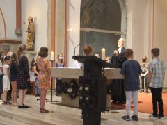 Segnung der Schüler am Ende