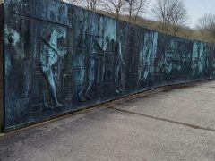 Gedenkmauer auf dem ehemaligen Appellplatz
