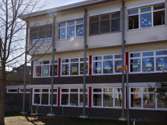 Engagierte Schüler zeigen Flagge gegen Ungerechtigkeit