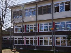 Engagierte Schüler zeigen Flagge gegen Ungerechtigkeit